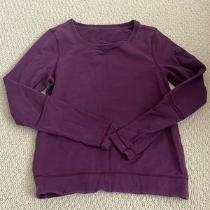 Purple lululemon sweatshirt M/6